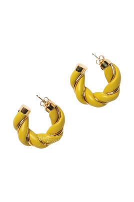 chic-twisted-hoop-earrings