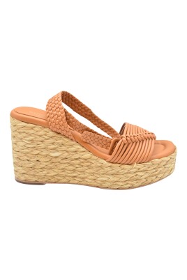 chic-ochre-flat-shoes-ss23