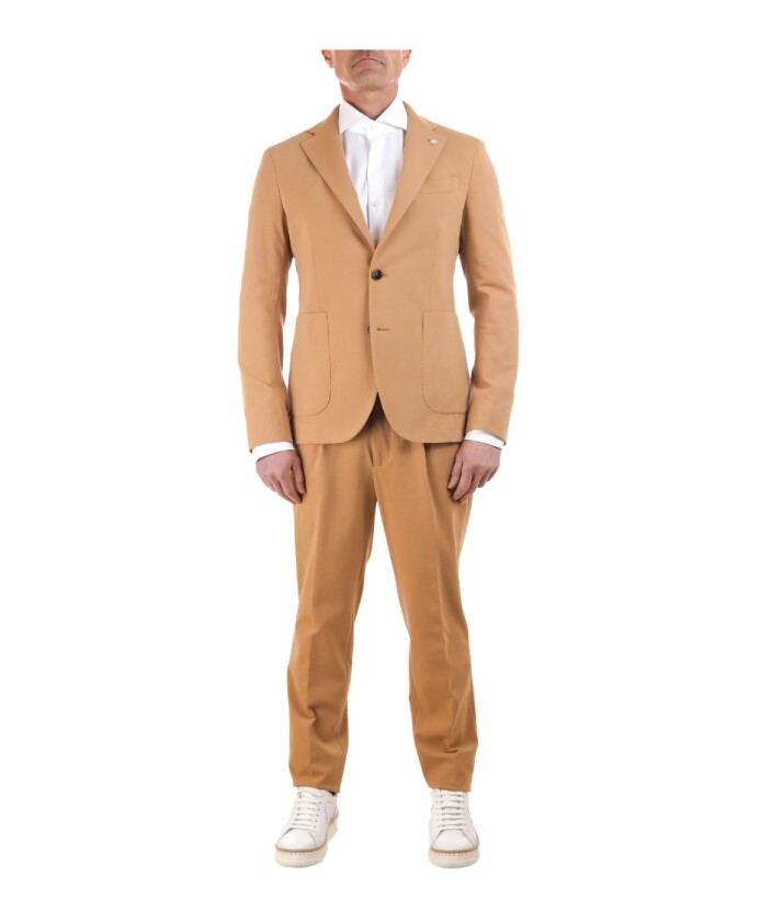 single-breasted-suits
