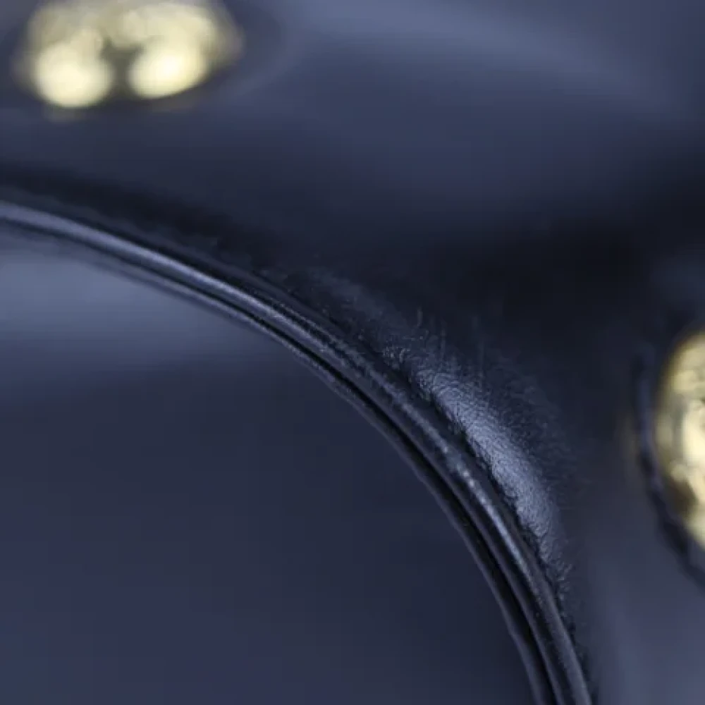 Salvatore Ferragamo Pre-owned Fabric shoulder-bags Black Dames