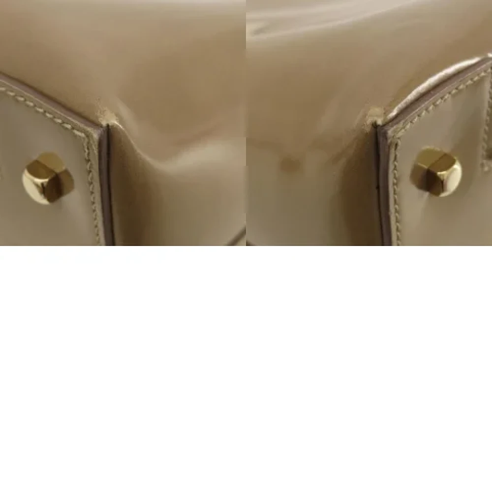 Salvatore Ferragamo Pre-owned Fabric handbags Beige Dames