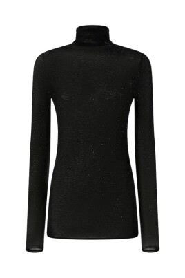 long-sleeve-turtleneck