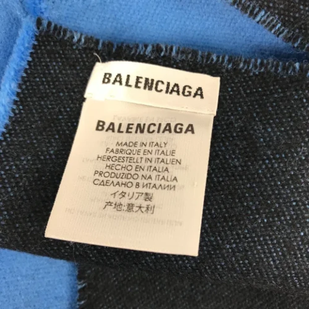 Balenciaga Vintage Pre-owned Wool scarves Blue Heren
