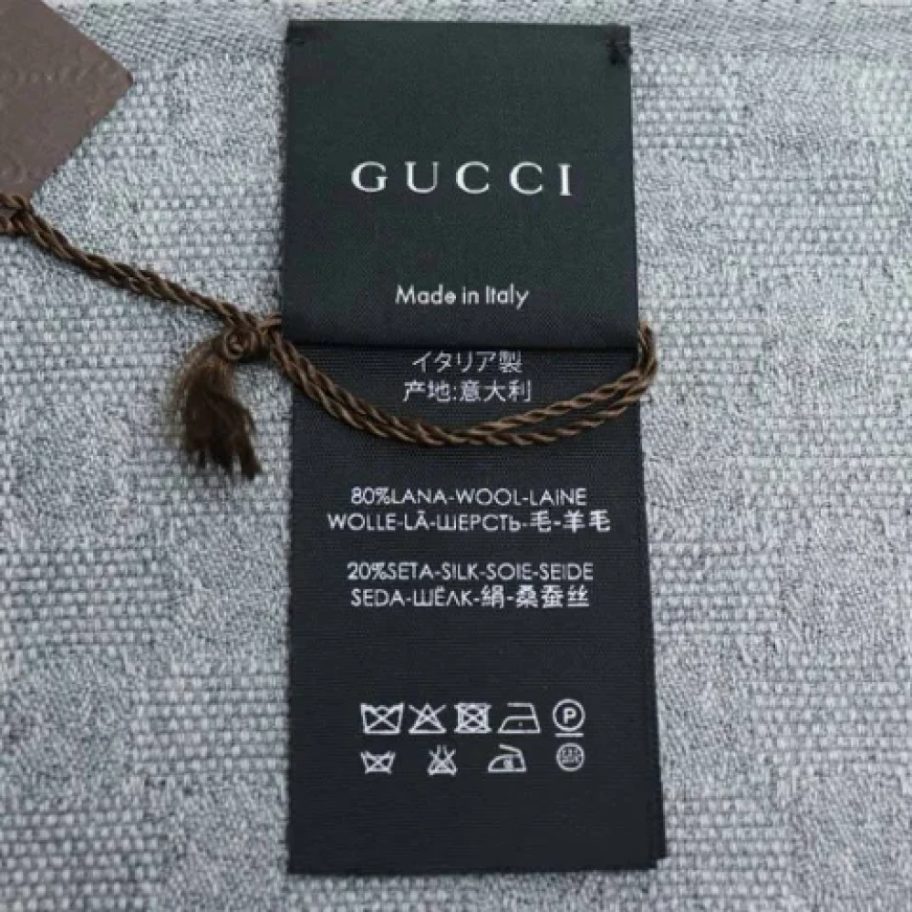 Gucci Vintage Pre-owned Wool scarves Gray Dames