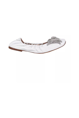 white-ballet-flats