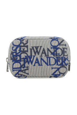 trousse-de-beaute-en-tissu-brode