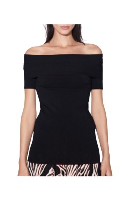 black-boat-neck-top-fashion
