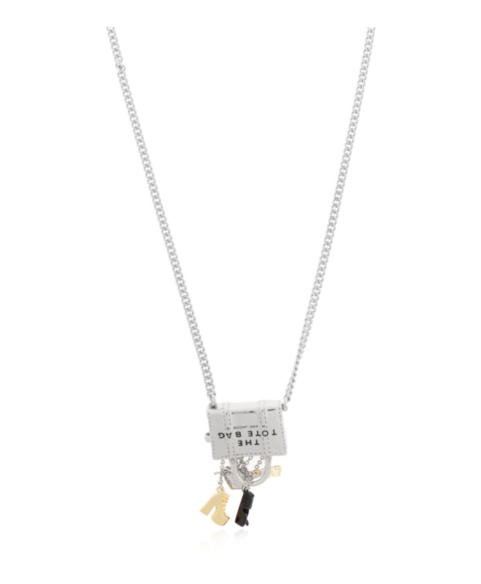 collier-avec-breloques