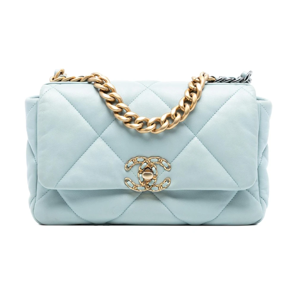 Chanel Vintage Women's Blue Pre-Owned Quilted Leather Handbag