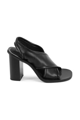 black-strappy-high-heel-sandal