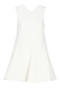 robe-blanche-sans-manches-col-en-v