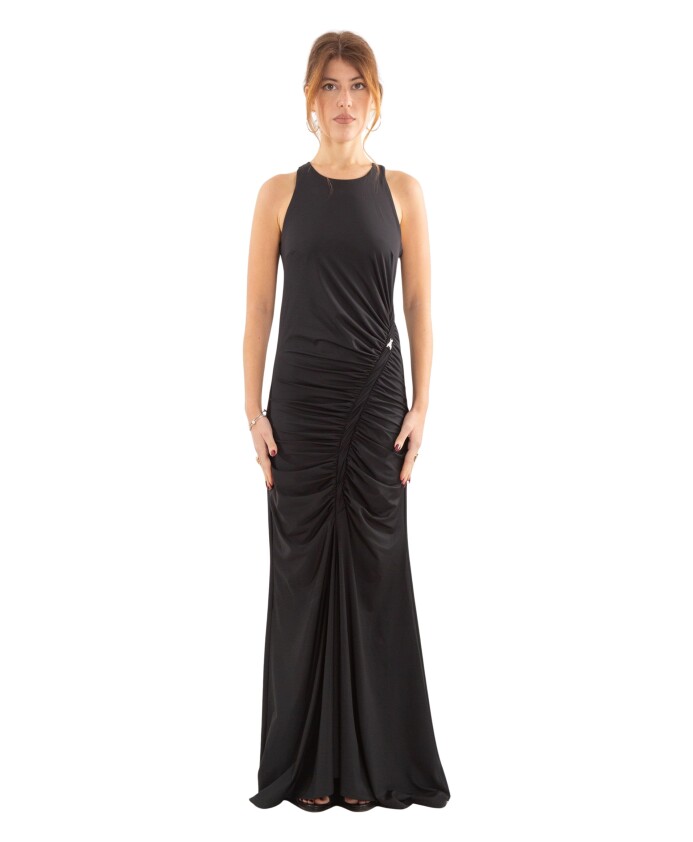 robe-elegante-drapee-en-noir