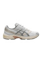 wit-klei-grijs-hardloopschoenen