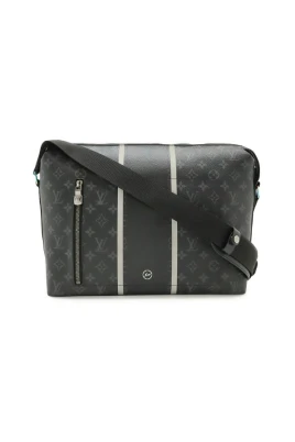 Pre-owned Monogram Eclipse Apollo Messenger Bag