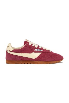 suede-windspin-low-women-shoes