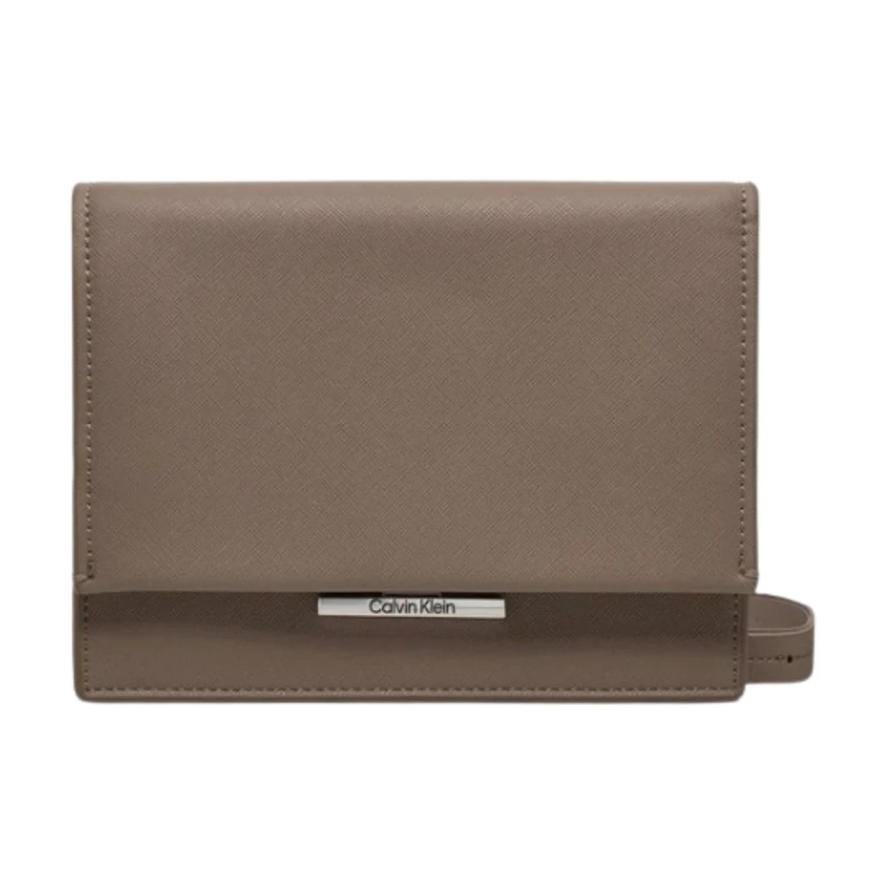 Calvin Klein Lineaire Crossbody Tas in Saffiano Leer Beige Dames