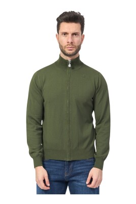 gron-hojhalset-sweater
