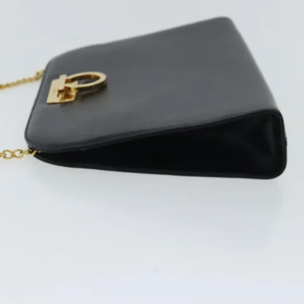 Salvatore Ferragamo Pre-owned Leather shoulder-bags Black Dames