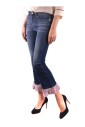 jeans-en-denim-classiques-pour-un-usage-quotidien