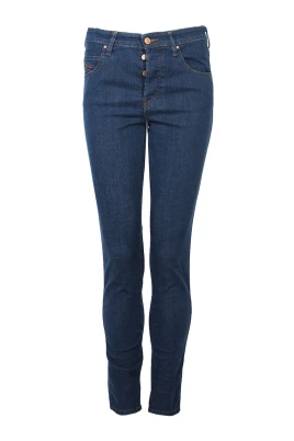 Sofistikerade stuprörsjeans