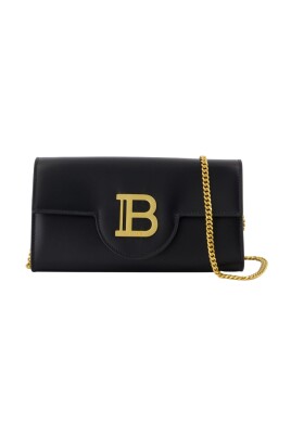 black-leather-wallet-on-chain