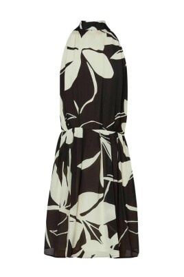 short-summer-dress-with-mandarin-collar