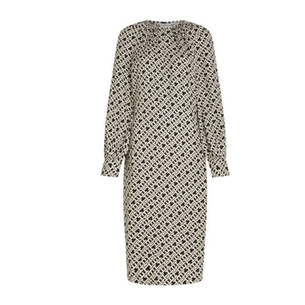 Tommy Hilfiger Bloemen Midi Jurk voor Vrouwen Black Dames