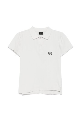 embroidered-logo-white-t-shirts-and-polos