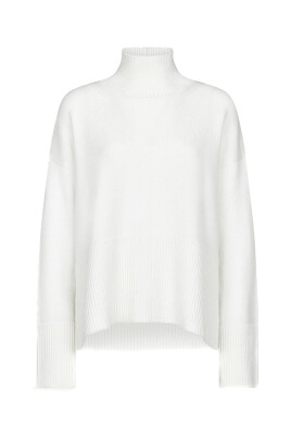 stylish-sweaters-for-every-occasion