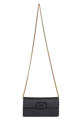 black-leather-vlogo-shoulder-bag