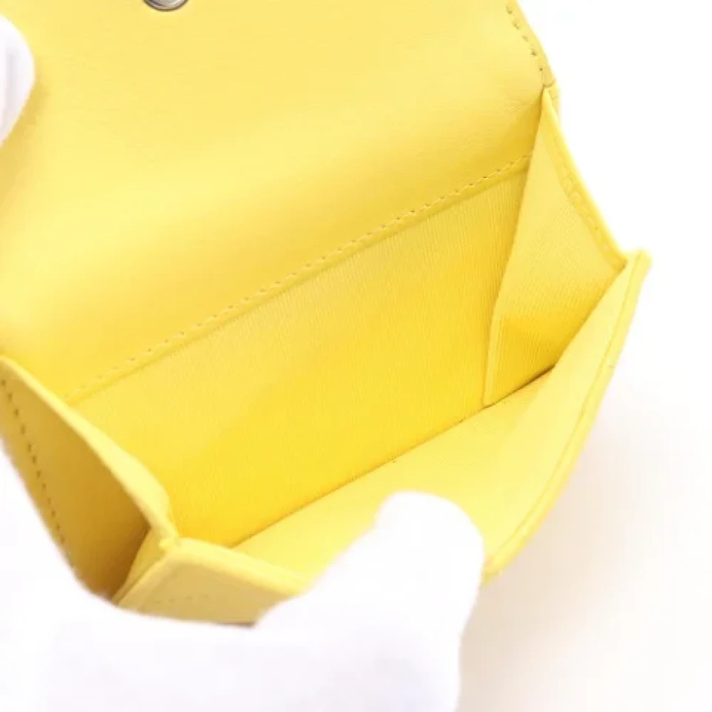 Chanel Vintage Pre-owned Leather wallets Yellow Dames