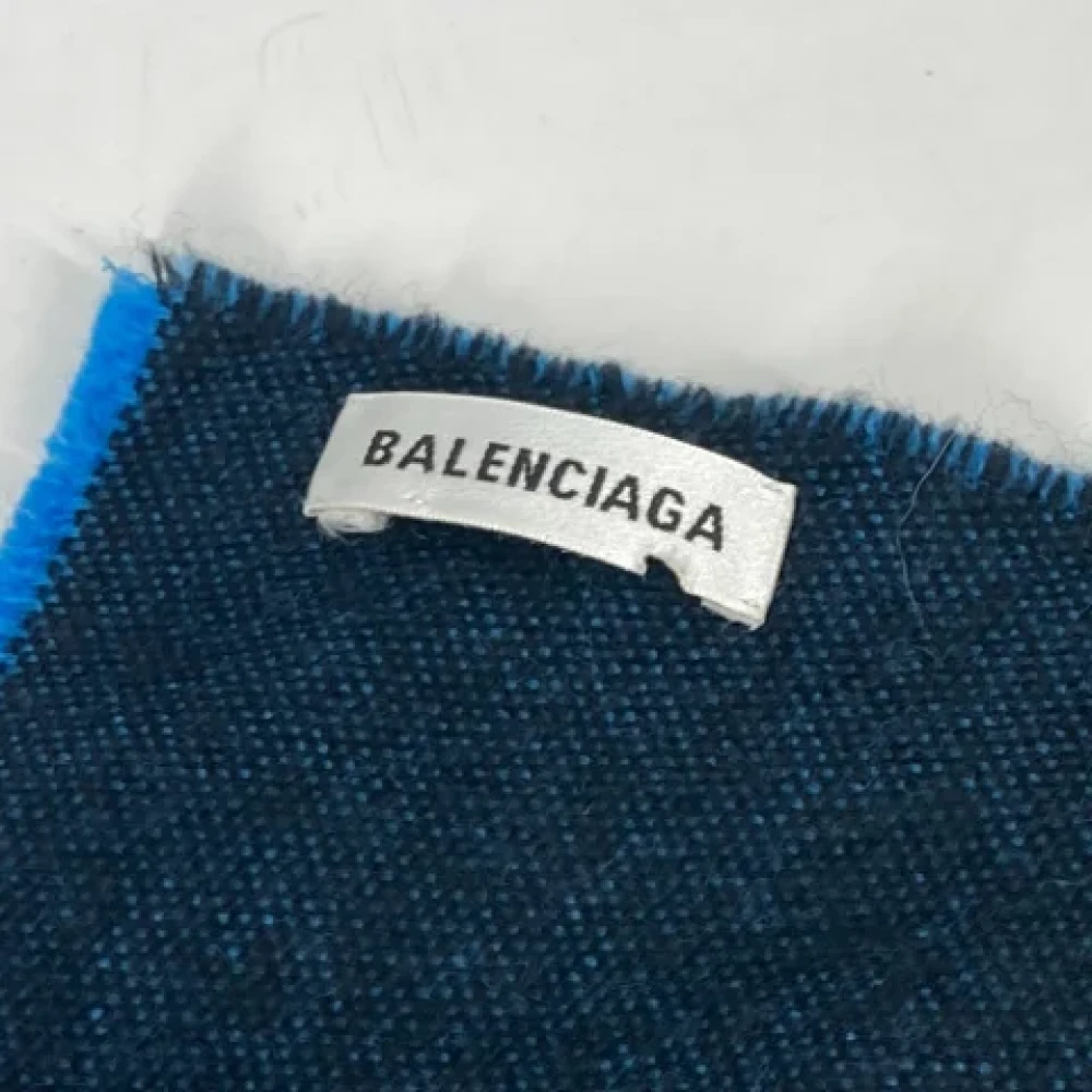 Balenciaga Vintage Pre-owned Wool scarves Blue Heren