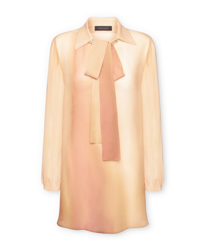 satijnen-blouse-in-gedempte-kleur