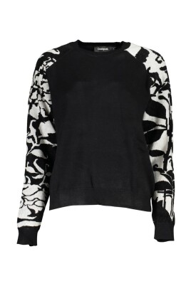 round-neck-knitwear