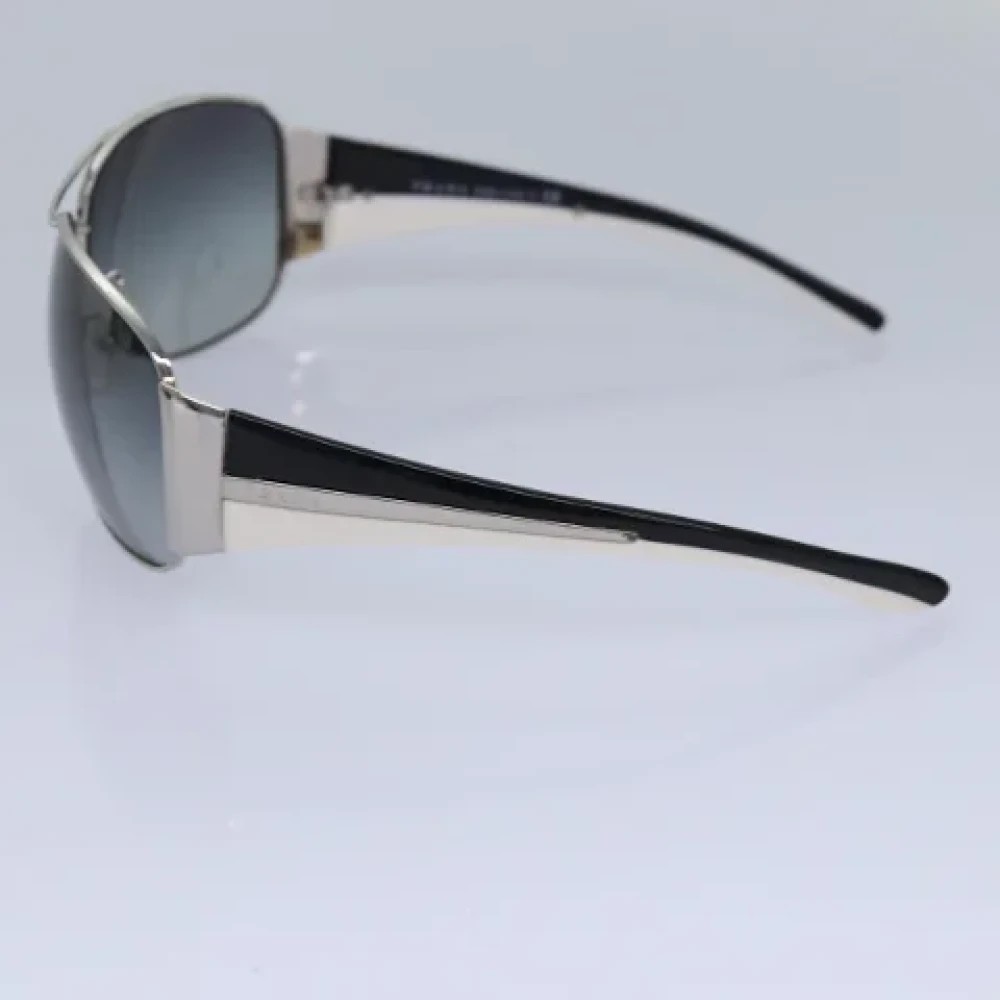 Prada Vintage Pre-owned Metal sunglasses Black Dames