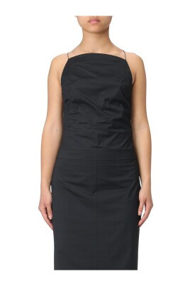 black-sleeveless-square-neck-dress