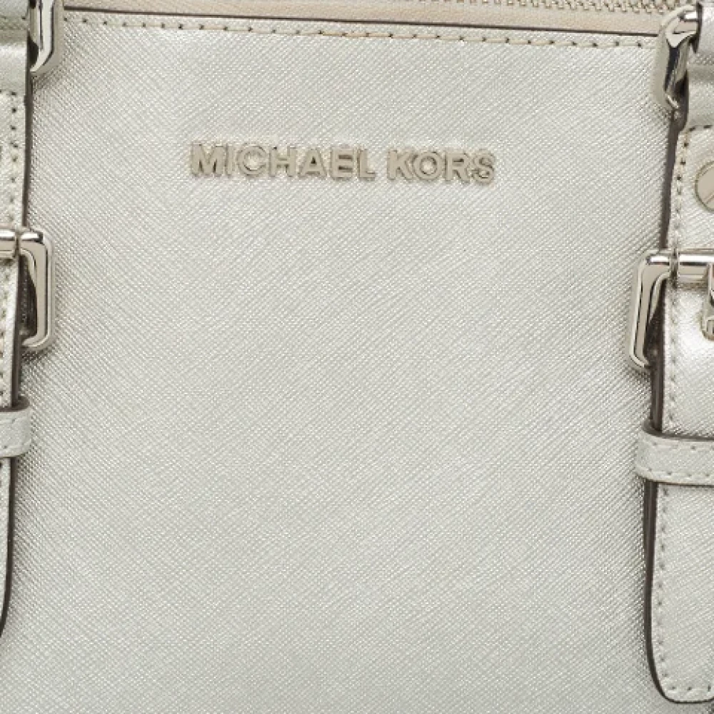 Michael Kors Pre-owned Leather handbags Gray Dames