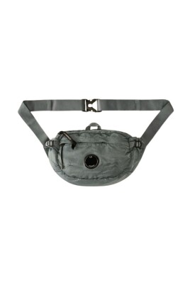 nylon-crossbody-pack