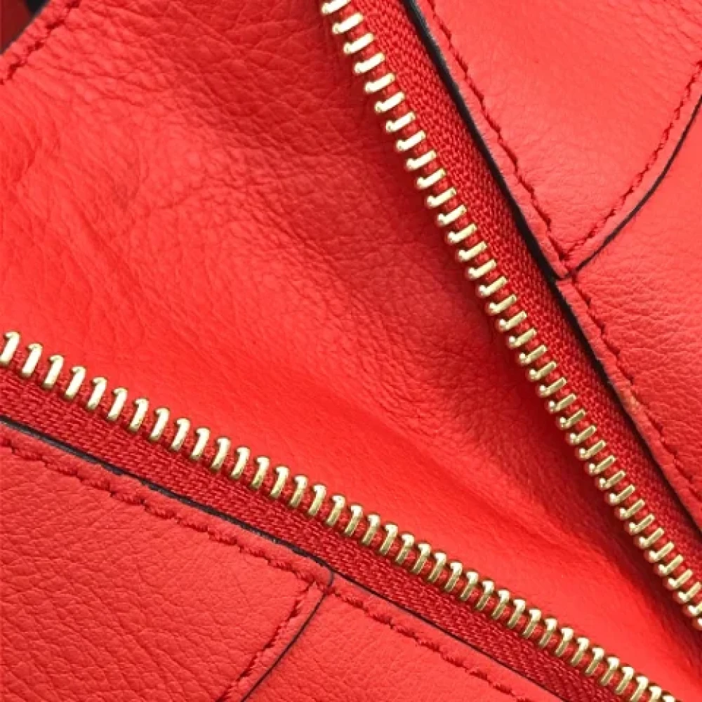 Loewe Pre-owned Leather handbags Red Dames