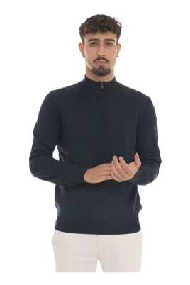 Ebenji Half Zip Pullover