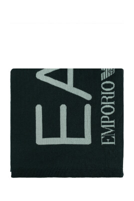 visibility-scarf-with-oversized-logo