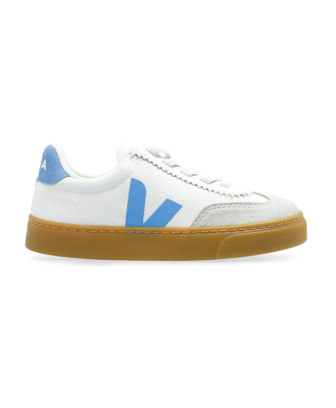 chaussures-plates-a-lacets-et-semelle-en-caoutchouc