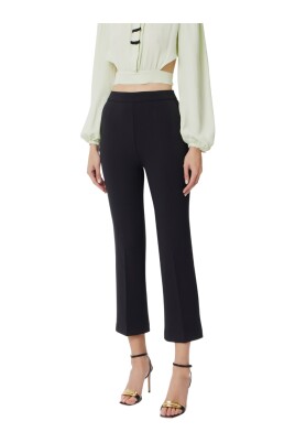 black-cropped-pants-slim-fit
