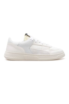 low-invisible-m-sneakers
