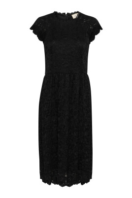 elegant-spetsklanning-i-pitch-black