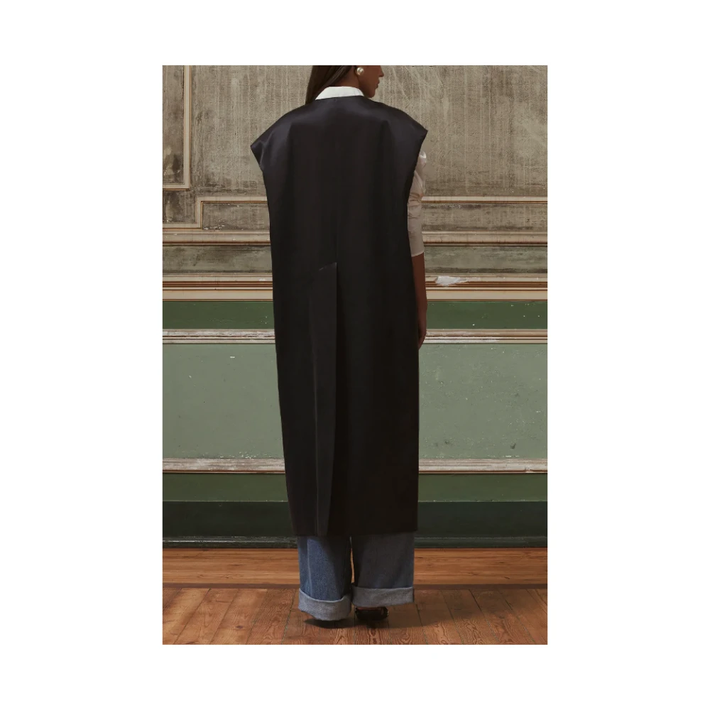 Mes Demoiselles Zwarte Mouwloze Lange Jas Lyocell Viscose Black Dames