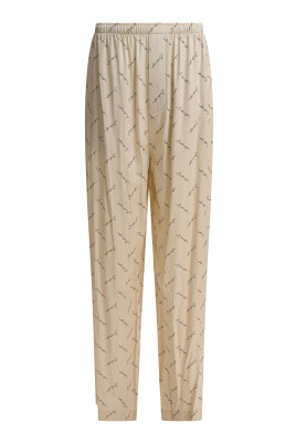 beige-trousers-for-women