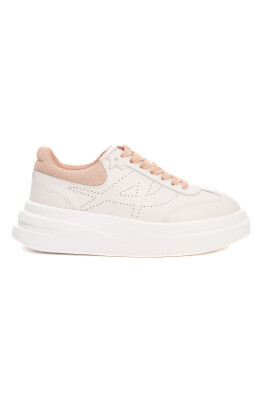 sneakers-blanches-avec-profil-beige