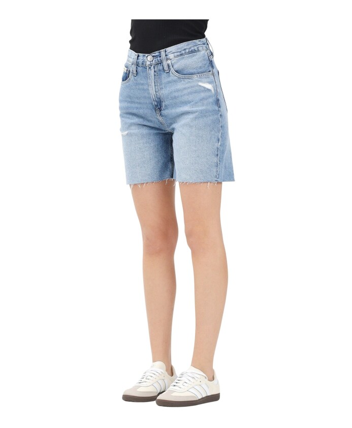 shorts-en-denim-avec-ourlet-effiloche