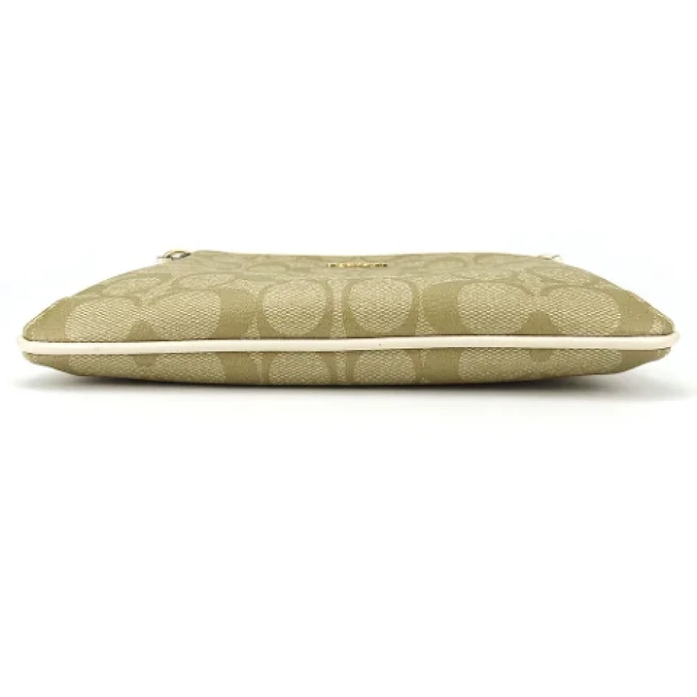 Coach Pre-owned Plastic shoulder-bags Beige Dames